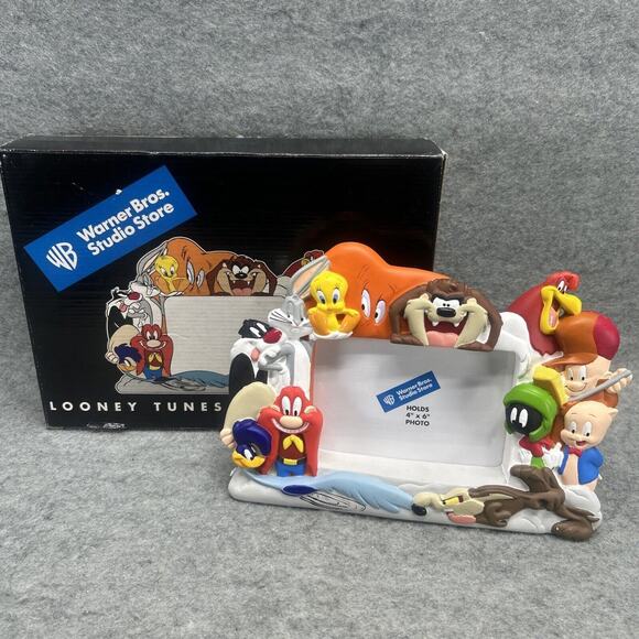 NEW VTG 1998 Warner Bros Looney Tunes 4x6 Picture Frame 3D Resin Classic Cartoon - Picture 1 of 13